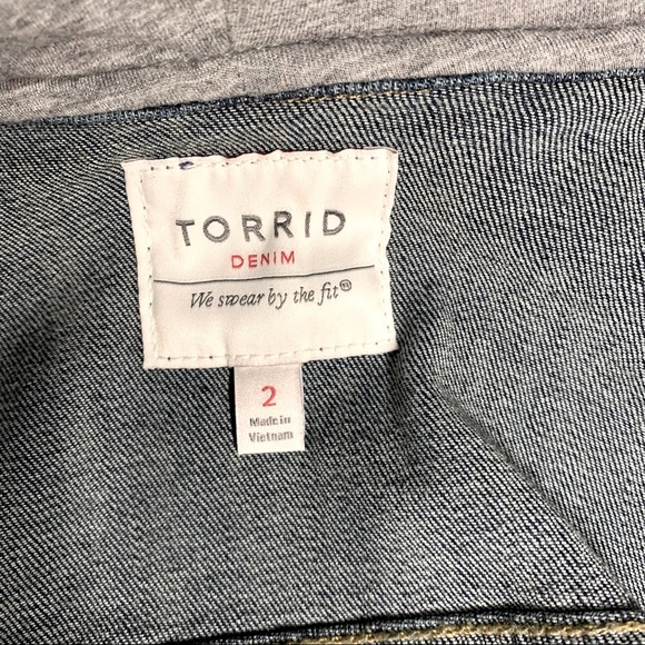 Torrid sweatshirt hoodie Size 2 - Picture 3 of 9